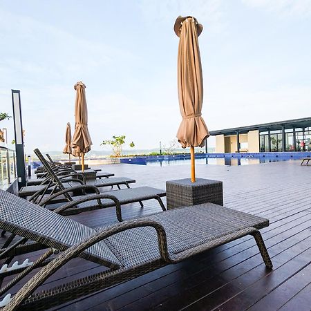 Lovina 1823 At Pollux Meisterstadt Batam Exterior photo